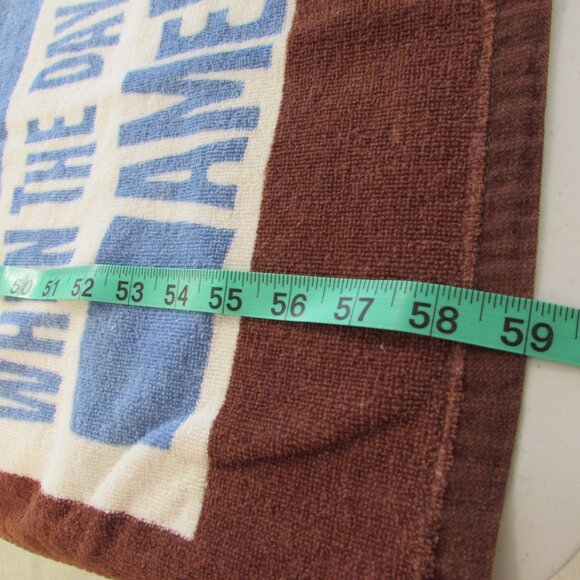 American Eagle "Dusk to Dawn" Beach Bash Towel 59"x28.5" - Picture 7 of 13